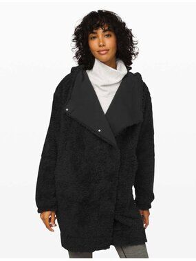 EUC Lululemon Warmth Restore Sherpa Wrap Black - RARE